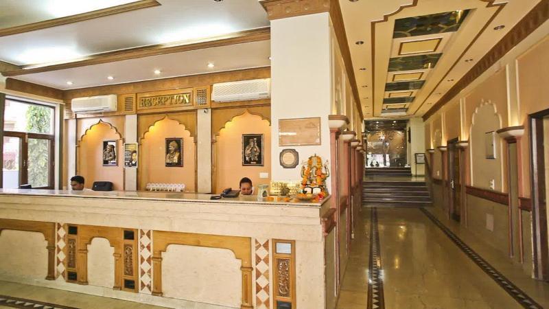 Hotel Vasundhara Palace Rishīkesh Dış mekan fotoğraf